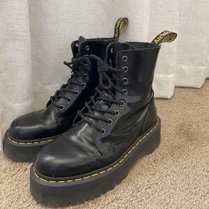 Platform Doc Martens